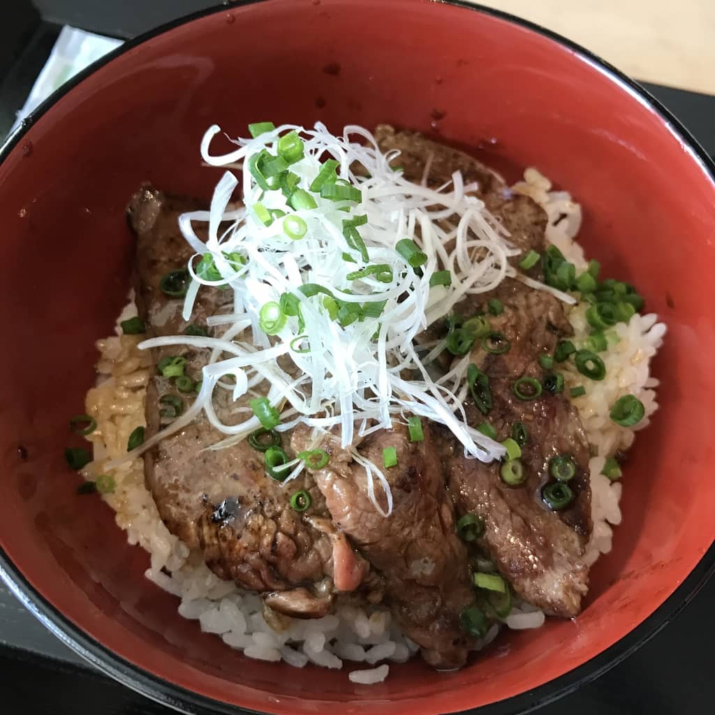 石垣牛のステーキ丼